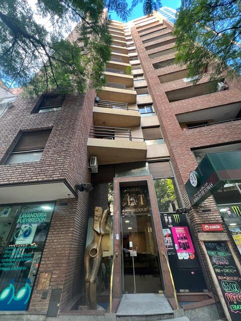 Departamento de 1 dormitorio en venta  a metros de plaza Españ...